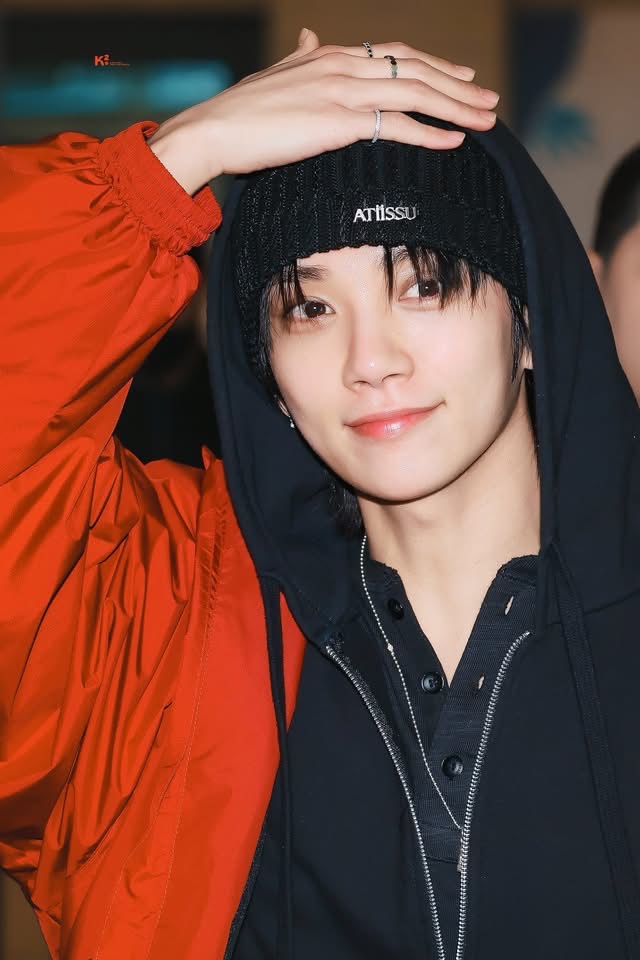 Recent activity shot of Joshua (SEVENTEEN)