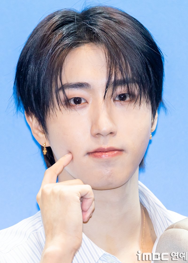 Recent activity shot of HAN (Stray Kids)