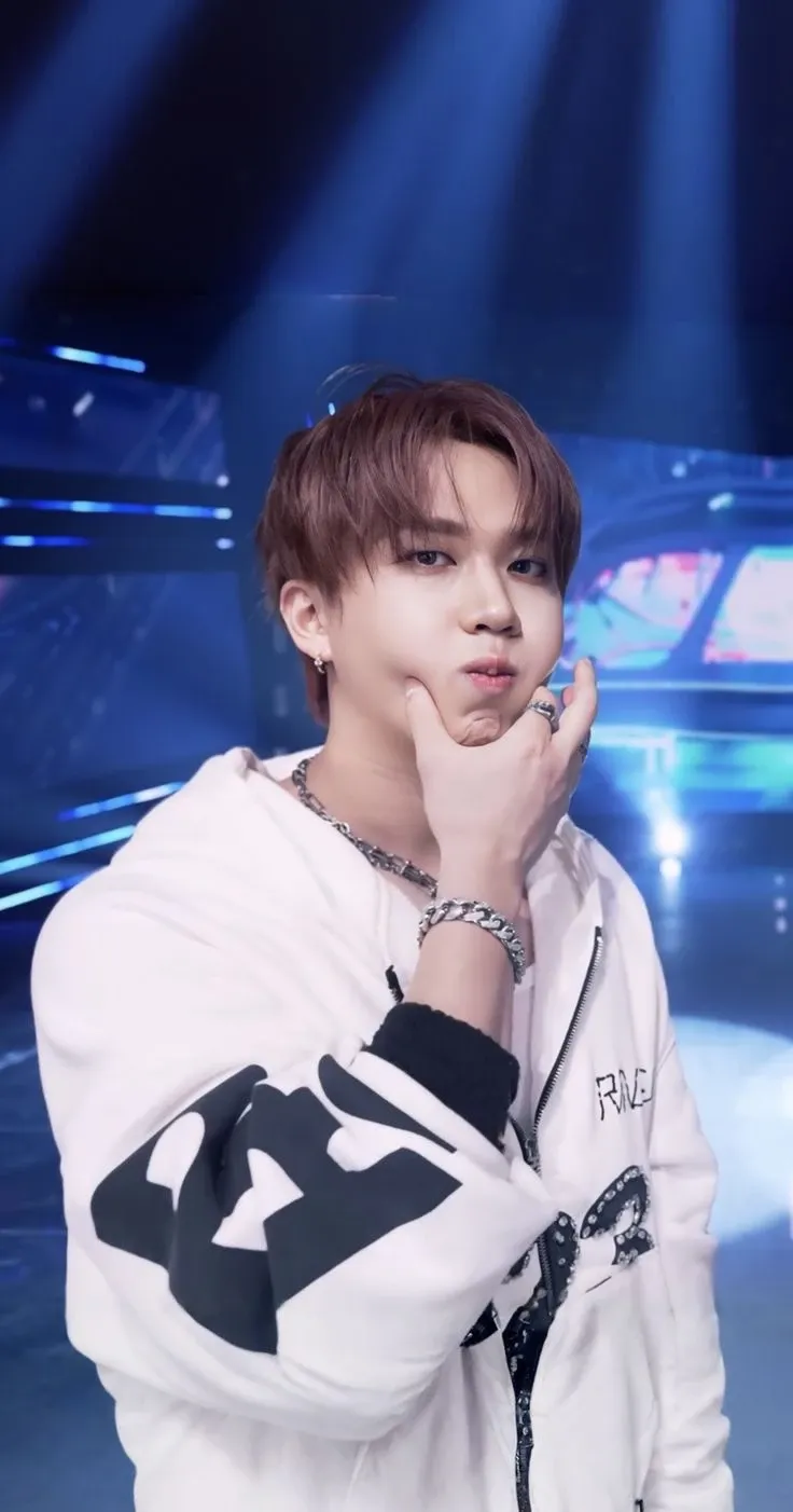 Potret di balik layar Changbin (Stray Kids)