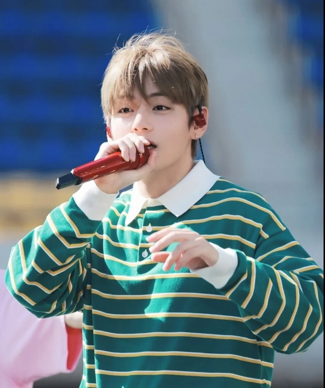 뷔 (방탄소년단) 팬이 찍은 순간