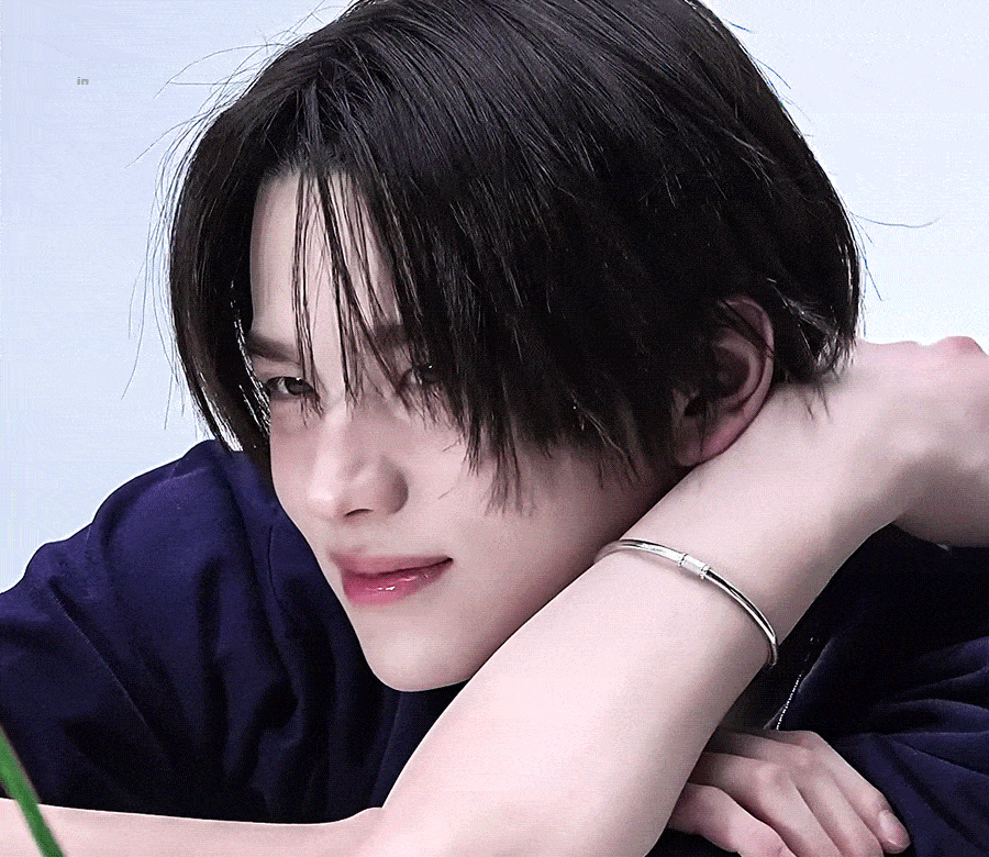 Behind-the-scenes cut of Shinyu (TWS)