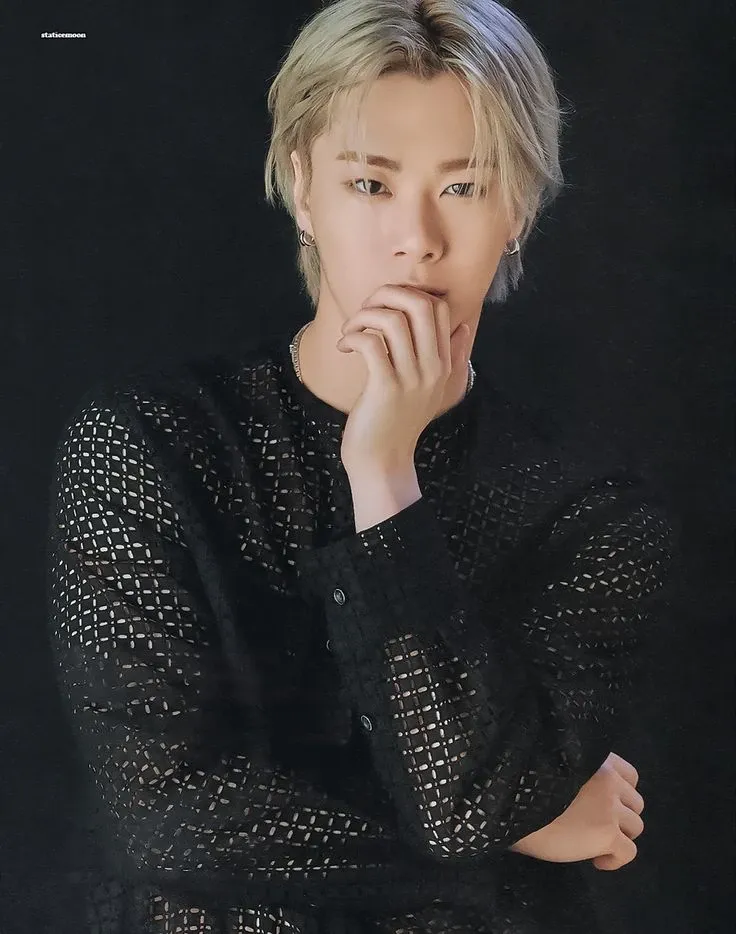 Behind-the-scenes cut of Moonbin (ASTRO)