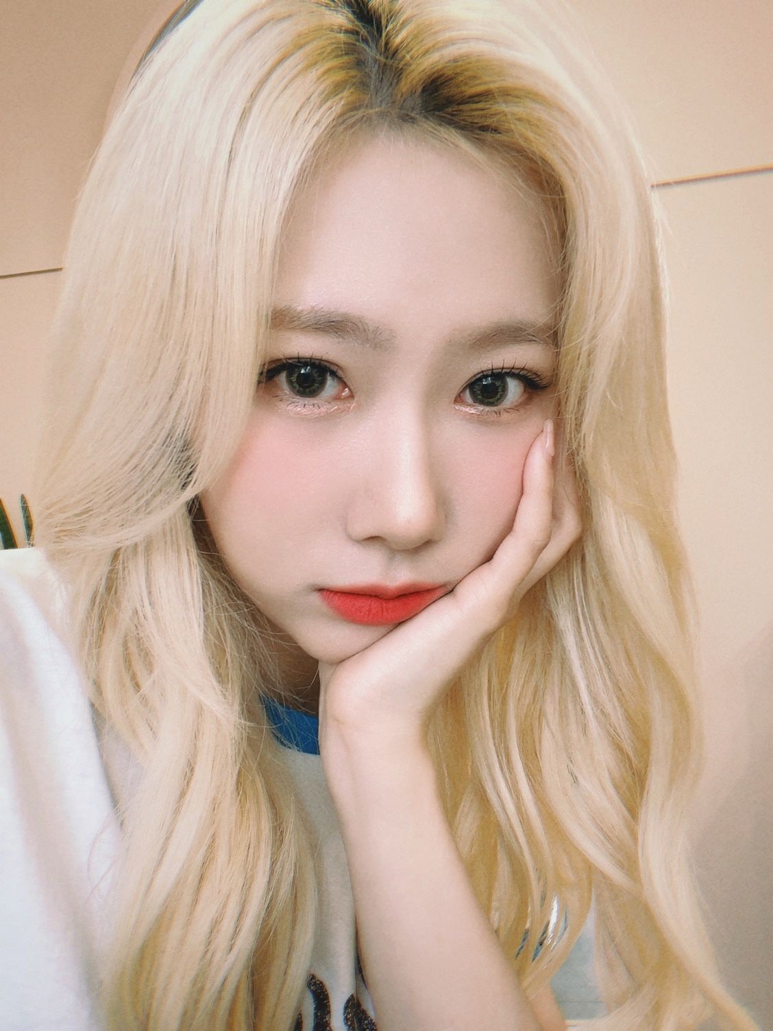 Latest photo of Handong (DREAMCATCHER)