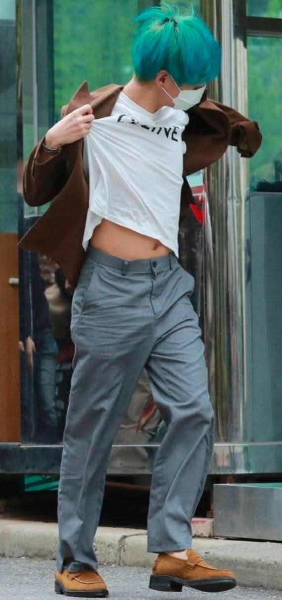 Latest photo of V (BTS)