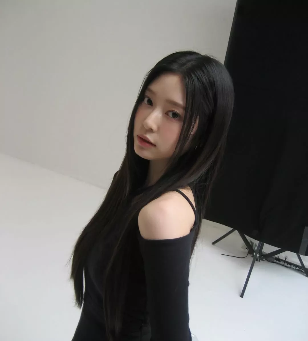 A moment captured by Kim Minju's fan
