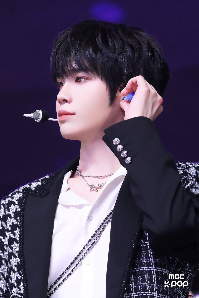 A moment captured by ZEROBASEONE's fan