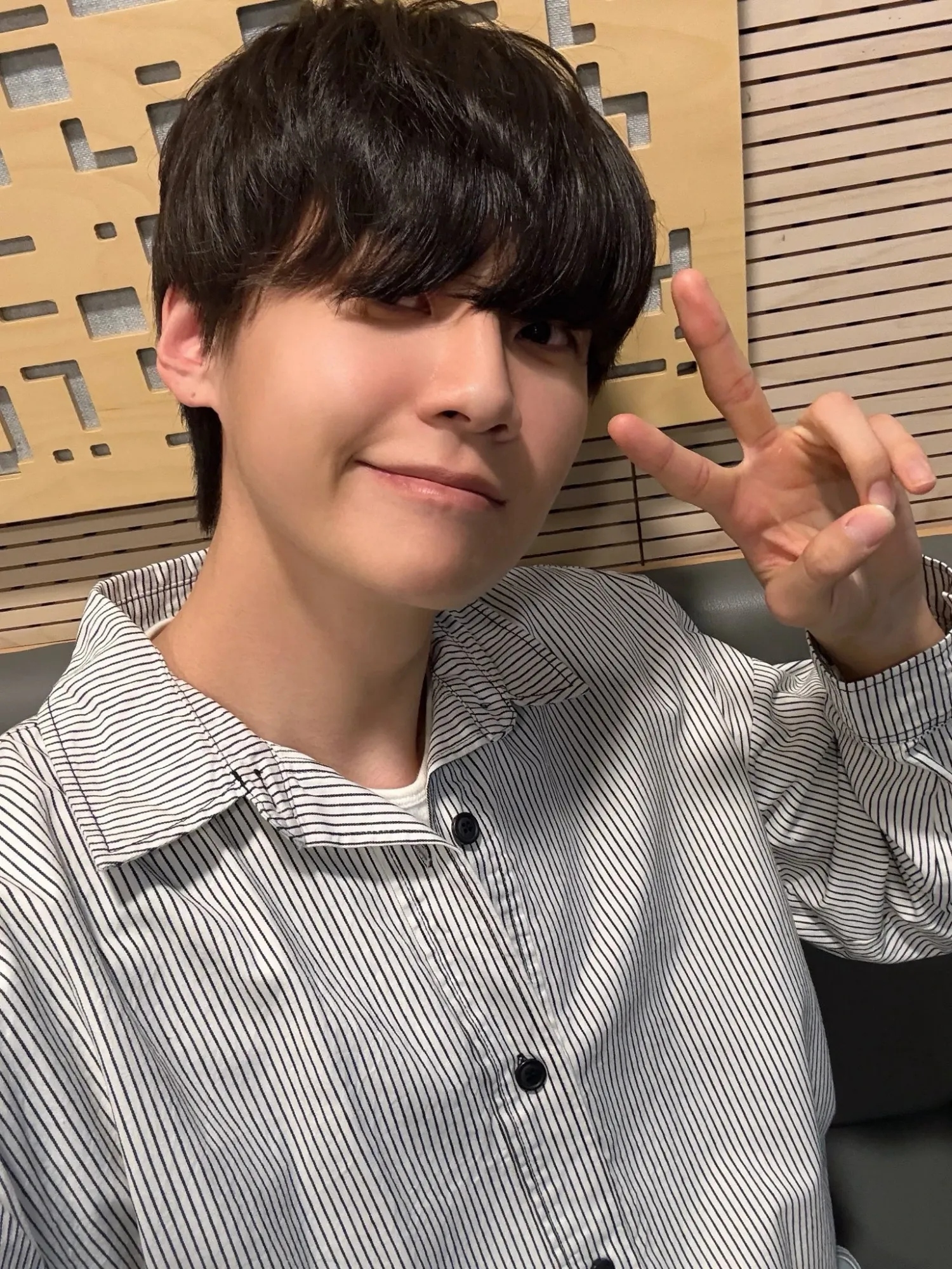 A moment captured by Lee Jinhyuk's fan