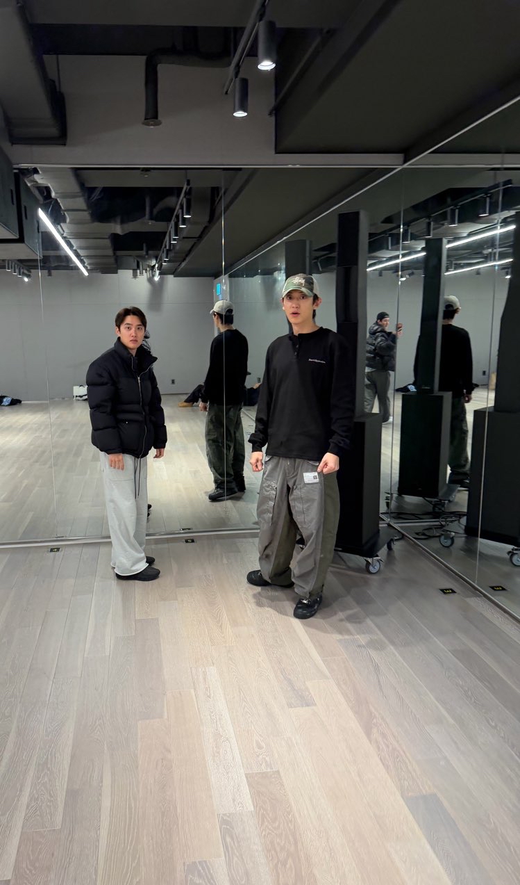 EXO의 비하인드 컷