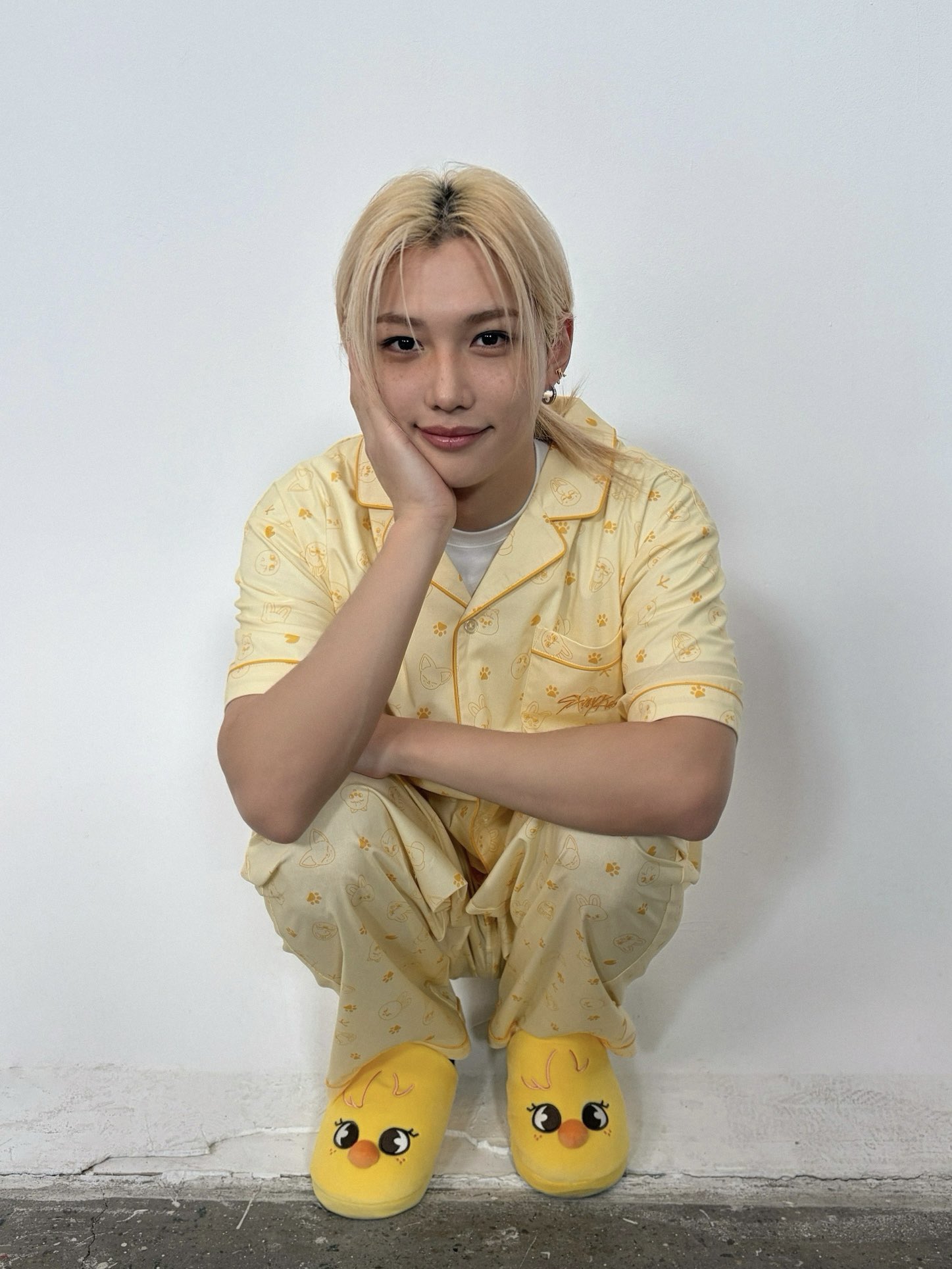 Latest photo of Felix (Stray Kids)