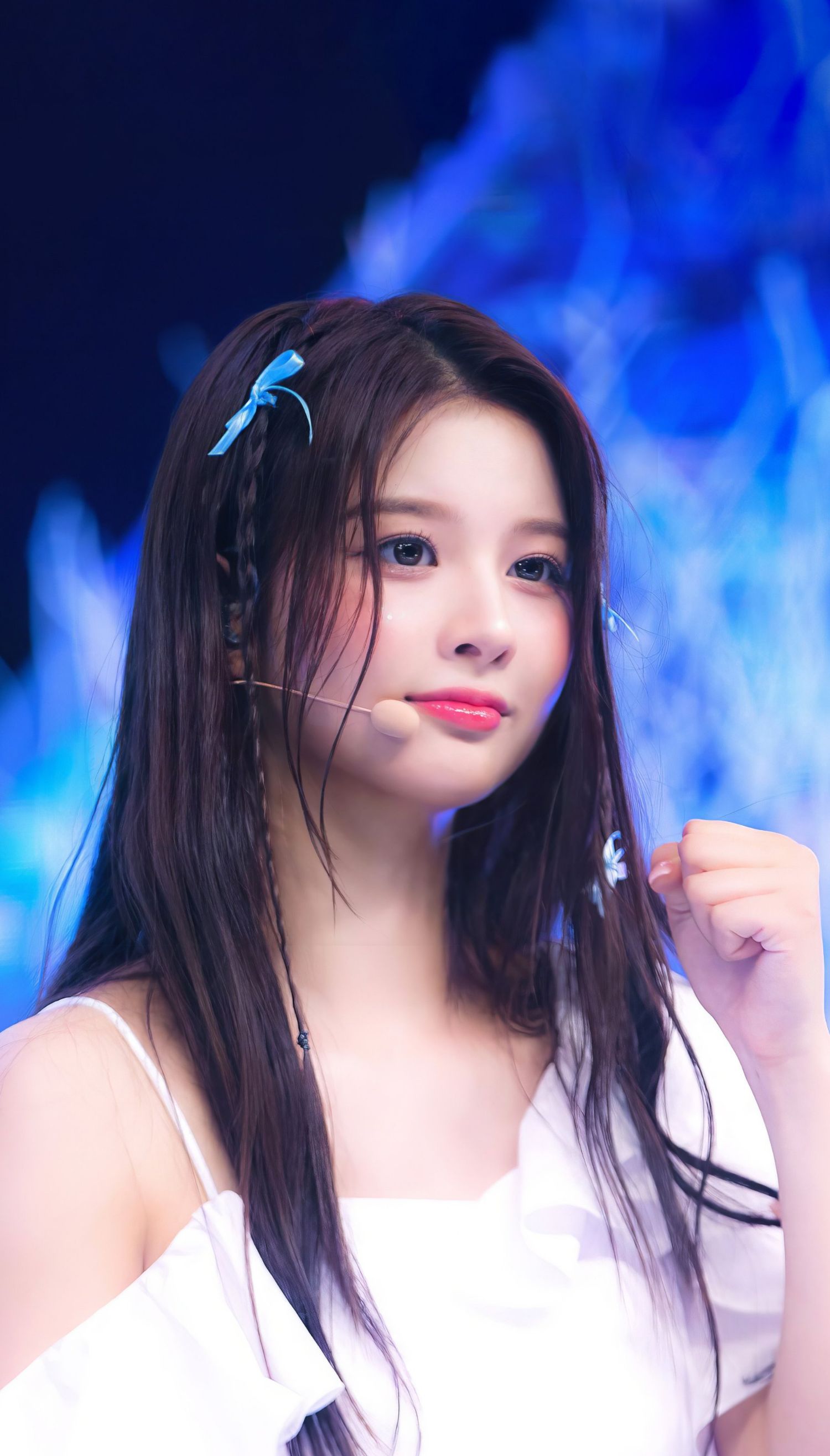 A heartfelt wallpaper shared by Sullyoon (NMIXX)'s fans