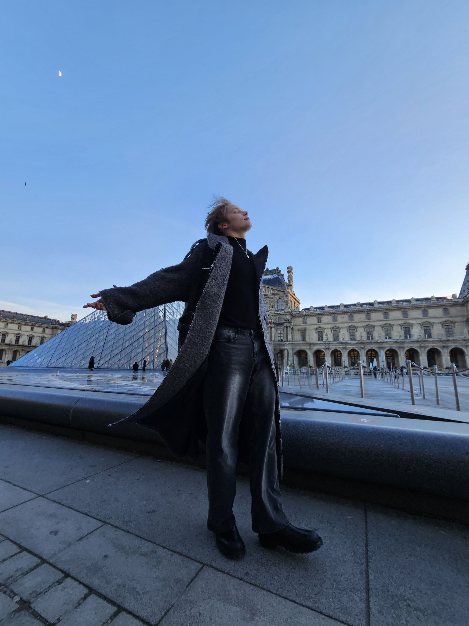 A moment captured by TOMORROW X TOGETHER's fan