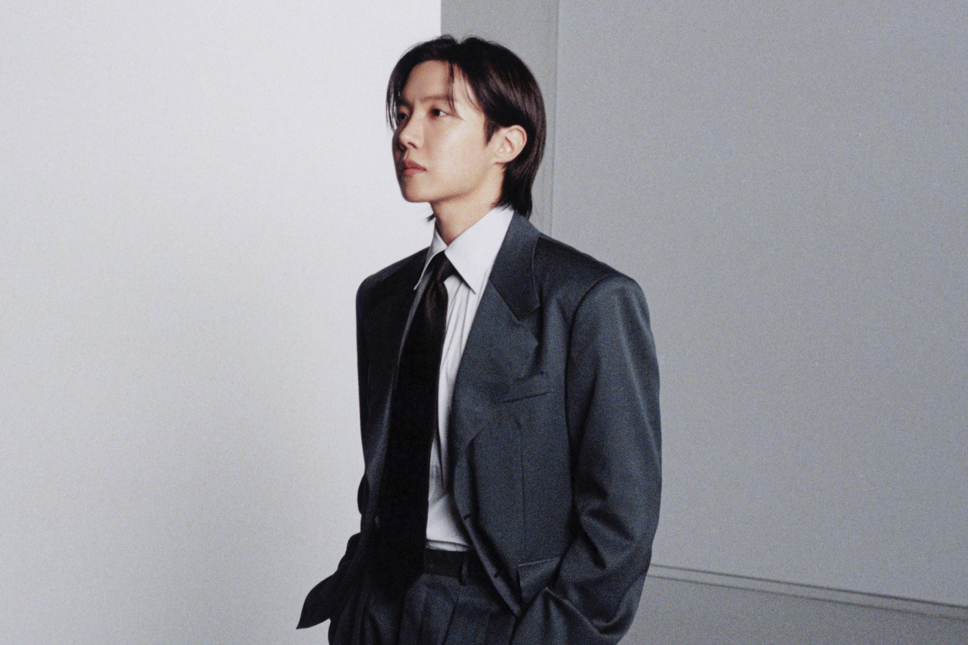 Behind-the-scenes cut of j-hope (BTS)