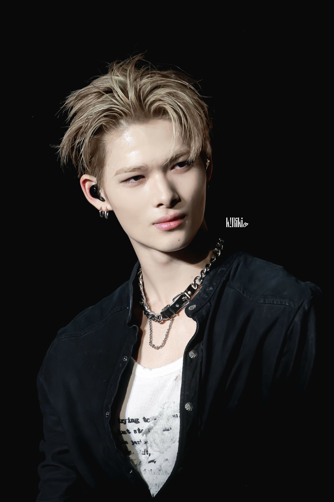 Foto aktivitas terbaru NI-KI (ENHYPEN)