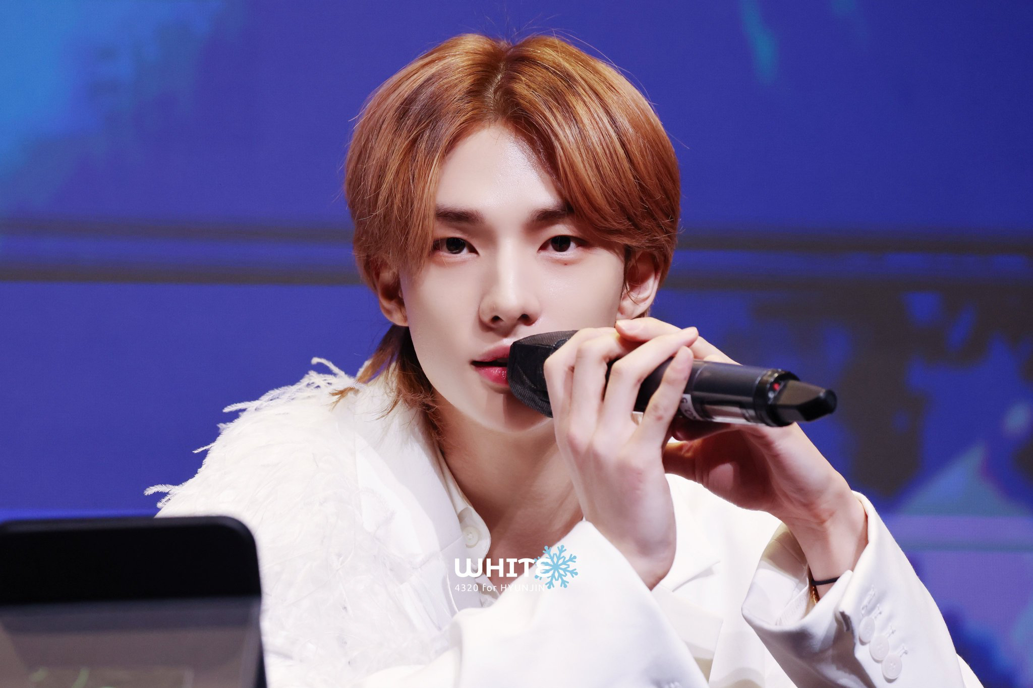 A moment captured by Hyunjin (Stray Kids)'s fan