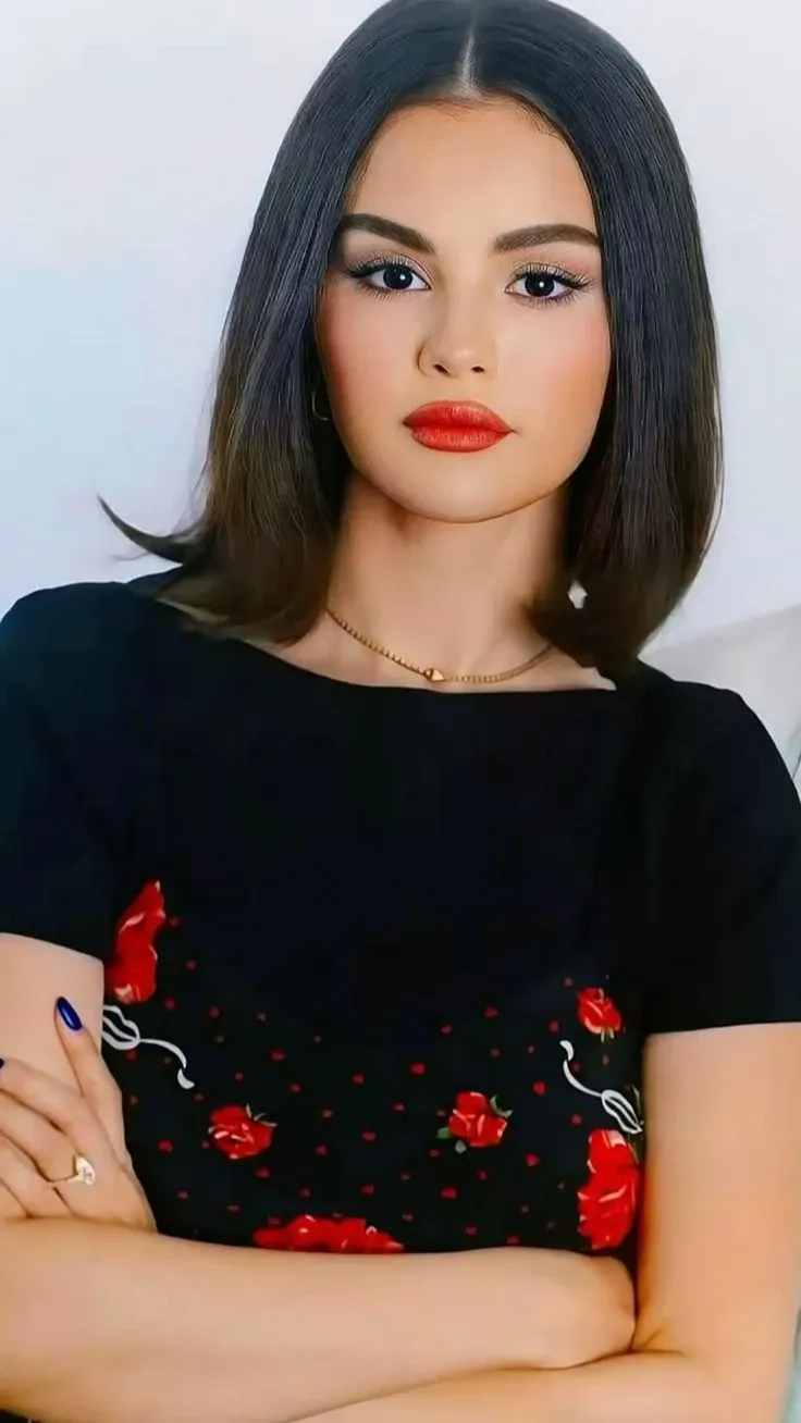 A moment captured by Selena Gomez's fan