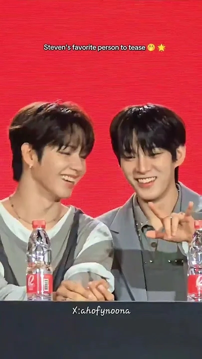 A moment captured by AHOF's fan