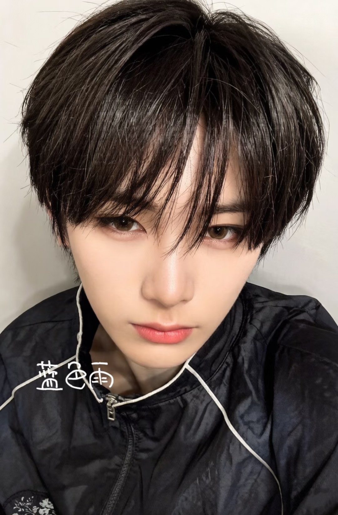 Behind-the-scenes cut of Zhou Anxin (ALPHA DRIVE ONE)