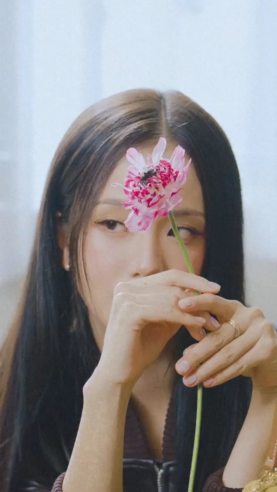 A heartfelt wallpaper shared by Jisoo (BLACKPINK)'s fans