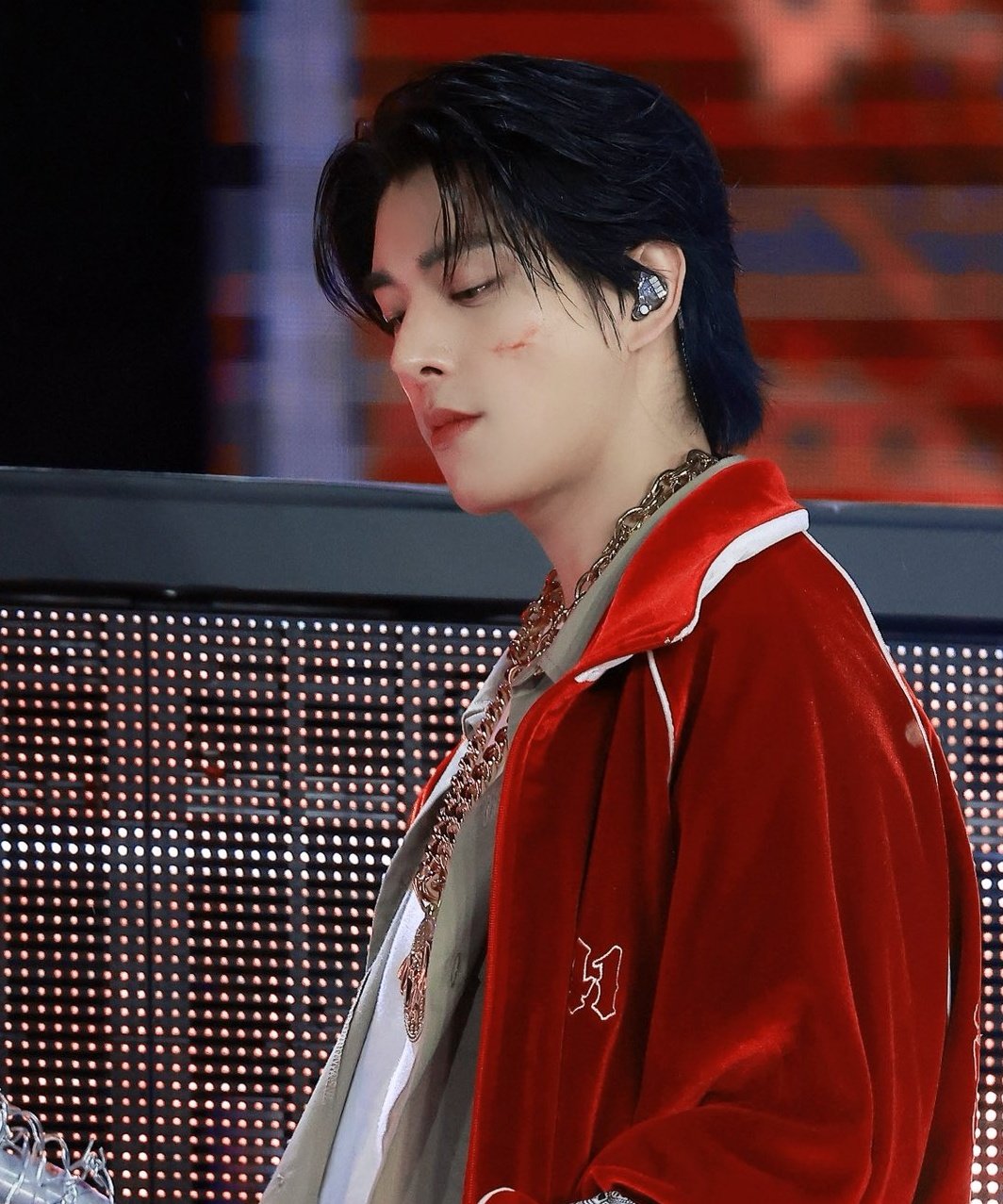 A moment captured by Jake (ENHYPEN)'s fan