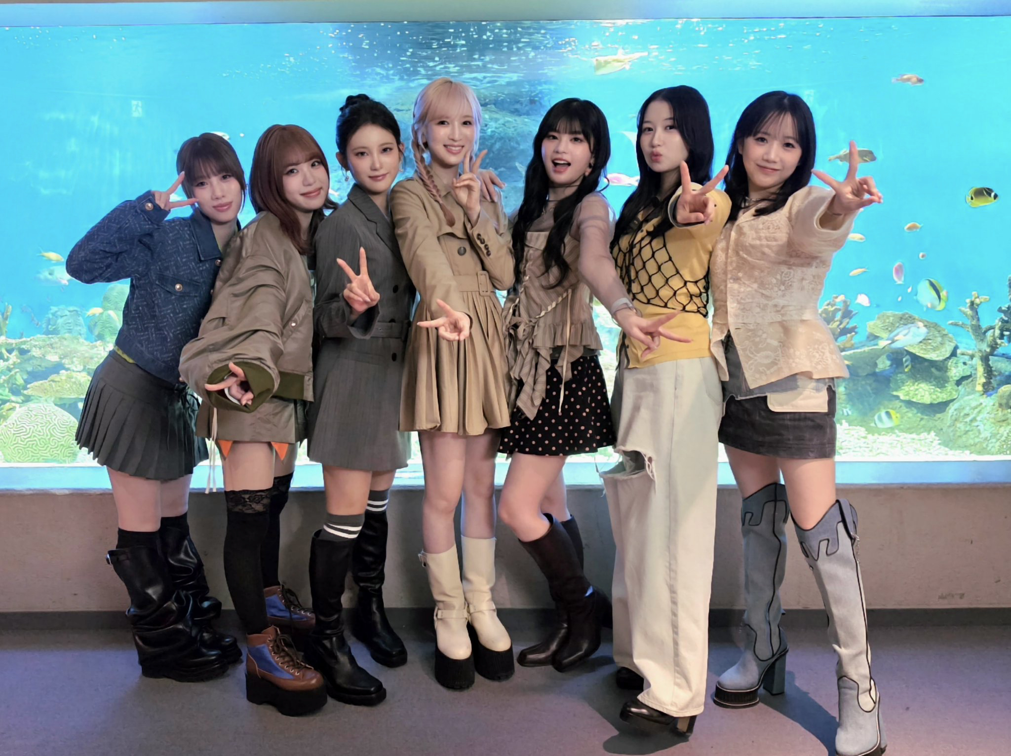 ME:I의 최신 사진