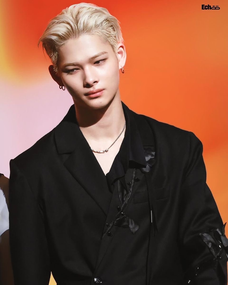 Recent activity shot of NI-KI (ENHYPEN)