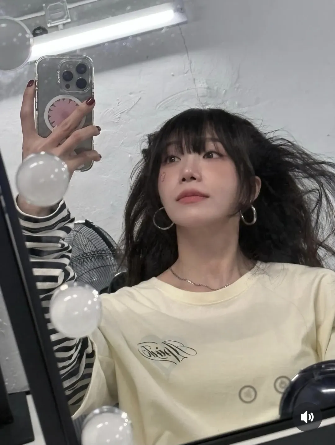 A moment captured by Jeong Eunji (Apink)'s fan