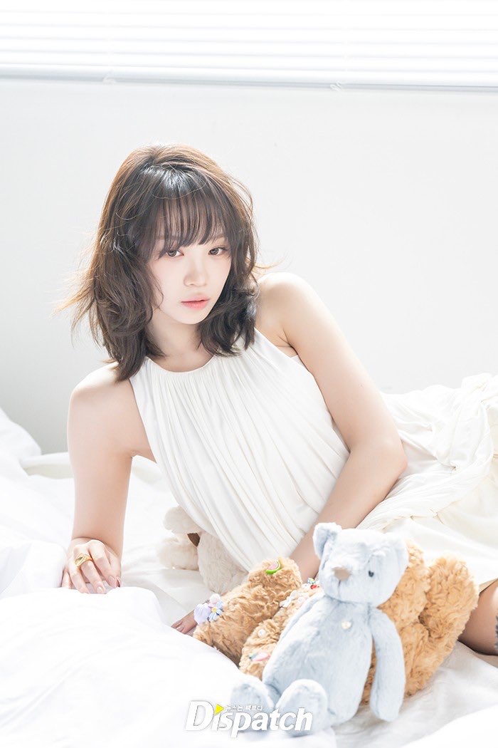 Behind-the-scenes cut of Kim Chaewon (LE SSERAFIM)