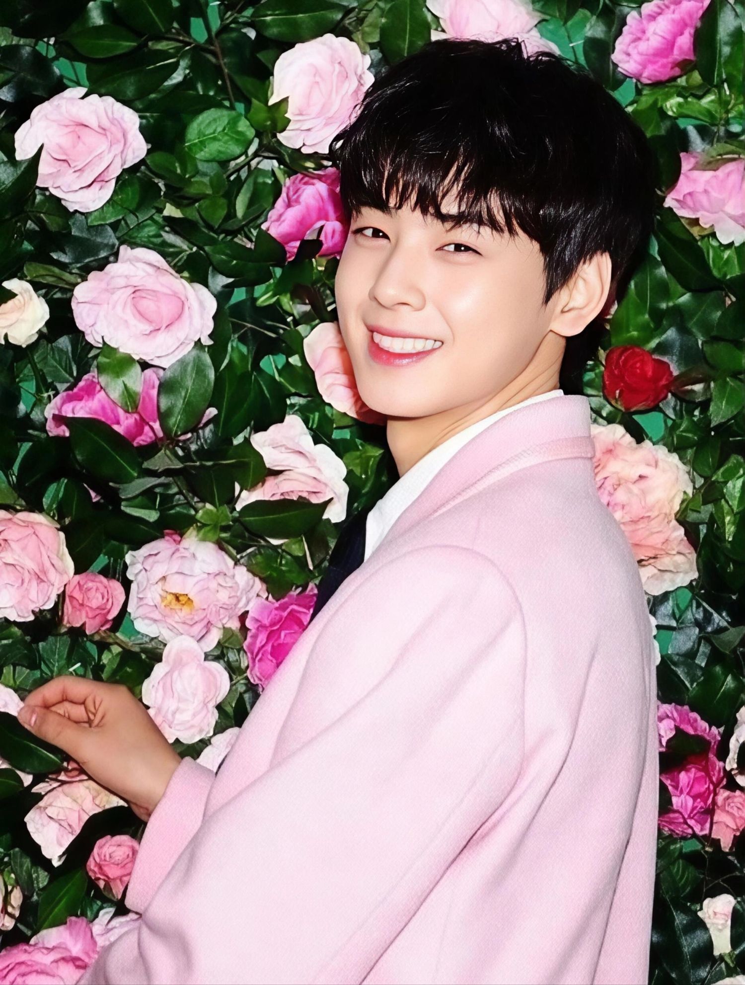 Recent activity shot of Eunwoo (ASTRO)