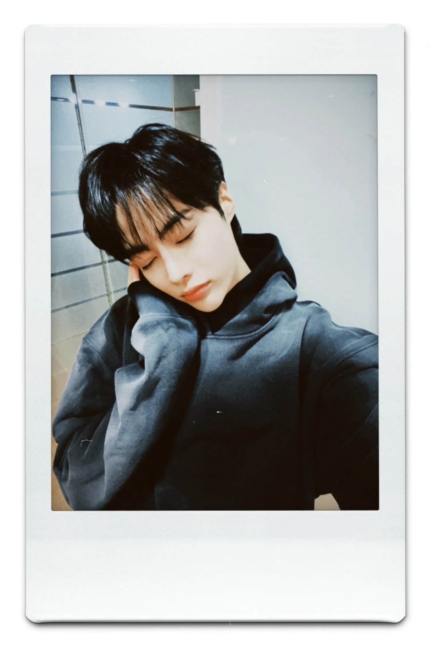 Behind-the-scenes cut of Hanbin (TEMPEST)