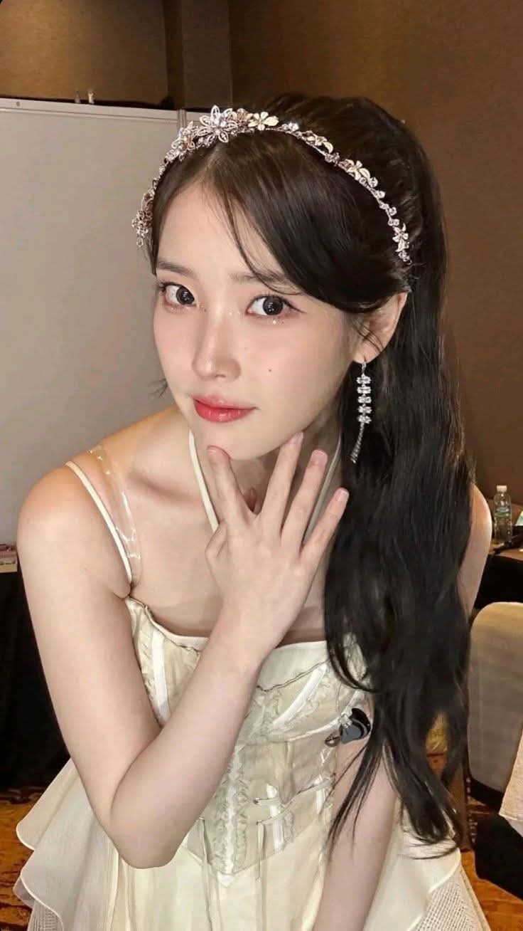 IUの最近の活動写真