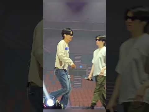 Behind-the-scenes cut of Leeteuk (Super Junior)