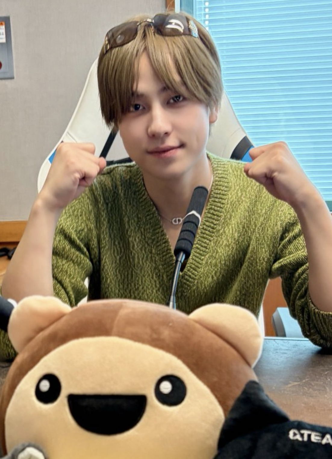 Behind-the-scenes cut of Taki (&TEAM)