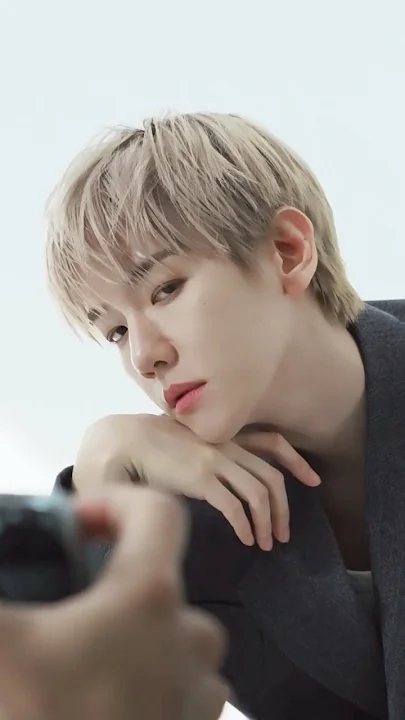 Fandom-recommended wallpaper image of Baekhyun (EXO)