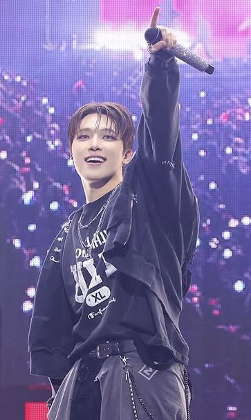 A moment captured by Dino (SEVENTEEN)'s fan