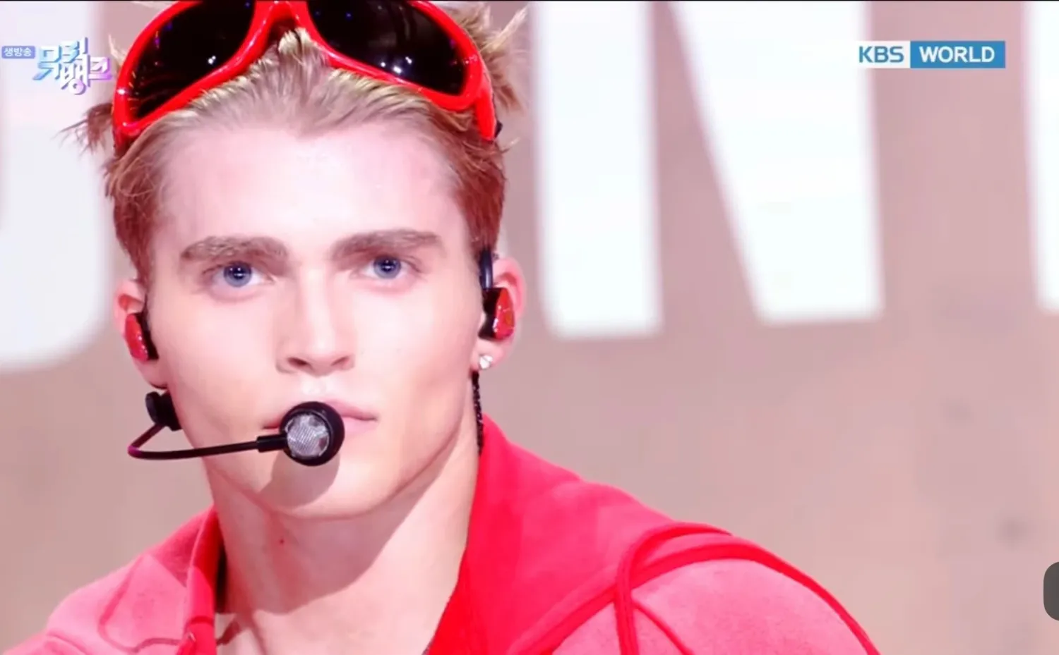 A moment captured by Gabi (SANTOS BRAVOS)'s fan