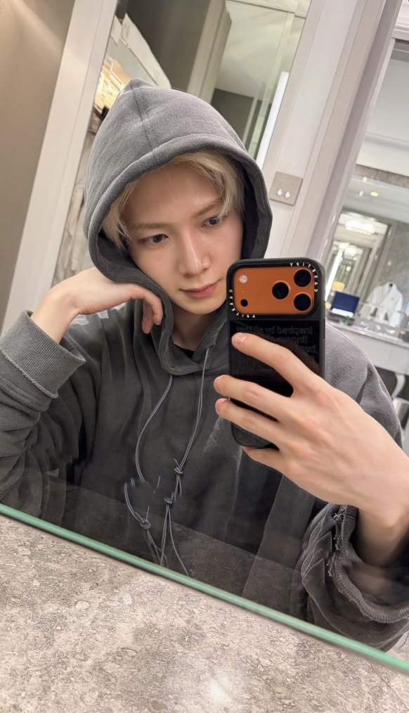 에이티즈 최근 활동샷
