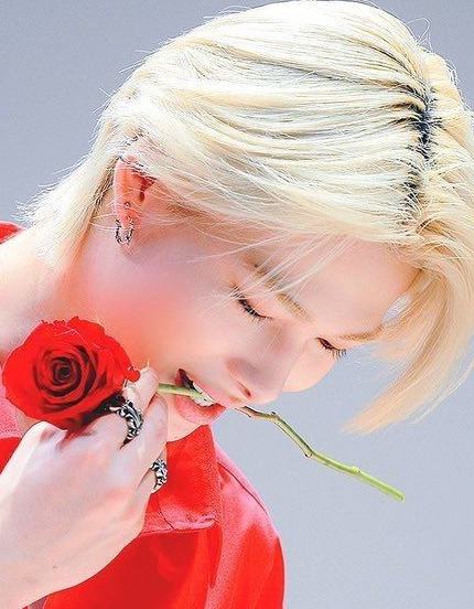 Foto aktivitas terbaru NI-KI (ENHYPEN)