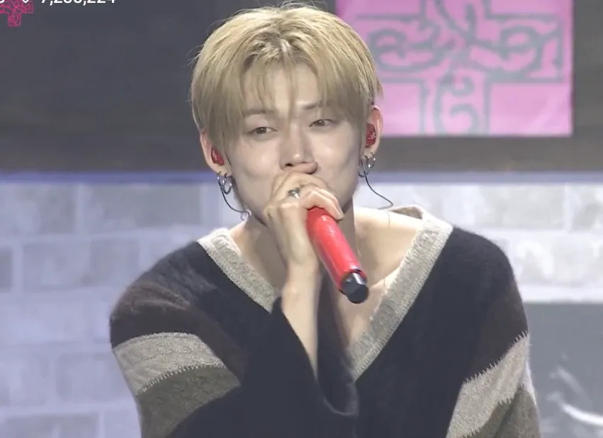 Foto terbaru Yeonjun (TOMORROW X TOGETHER)