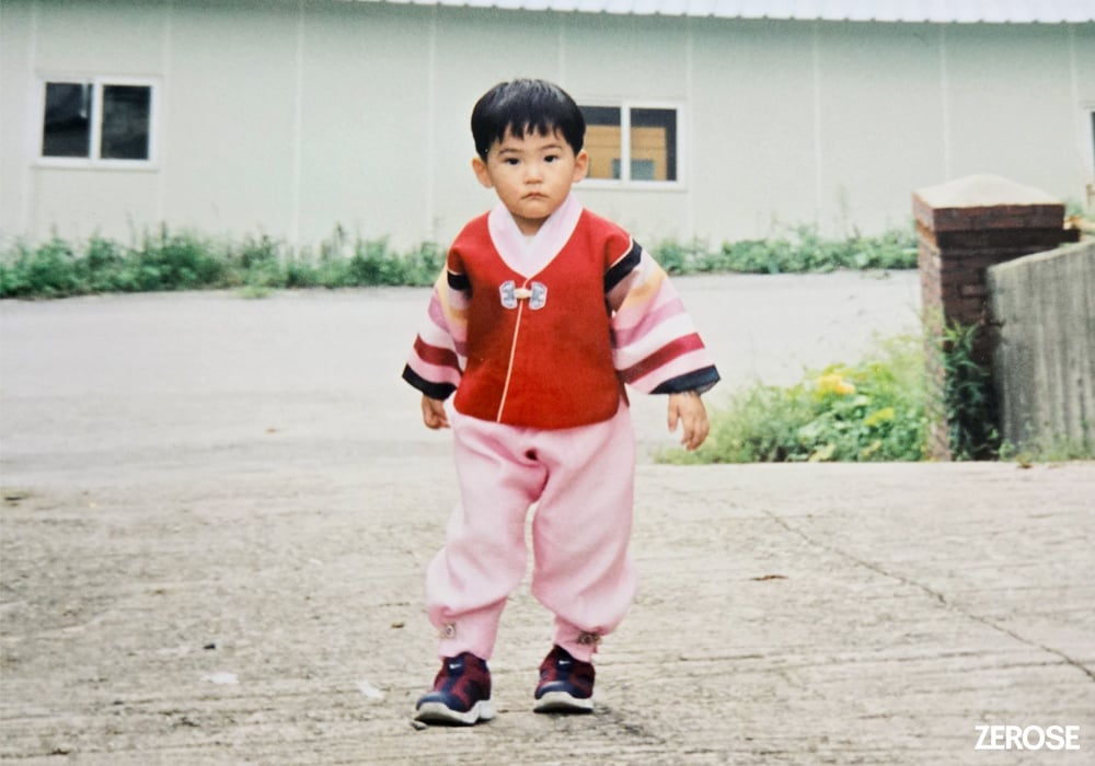 Potret di balik layar Sung Hanbin (ZEROBASEONE)