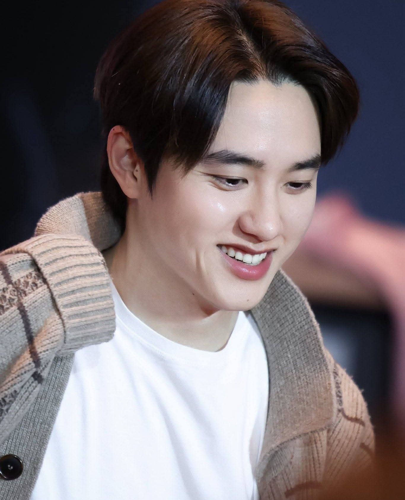 Behind-the-scenes cut of D.O. (EXO)