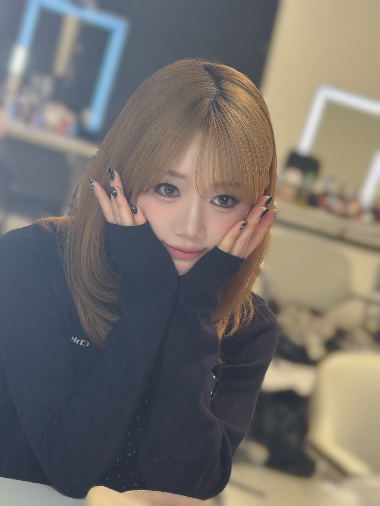 Behind-the-scenes cut of Shimizu Keiko (ME:I)