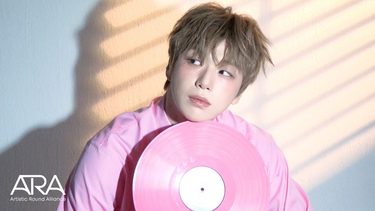 Foto aktivitas terbaru Kang Daniel