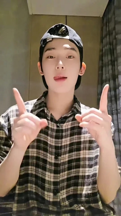 선우 (ENHYPEN) 최근 활동샷