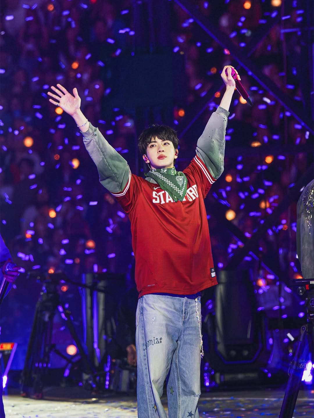 Behind-the-scenes cut of Jin (BTS)