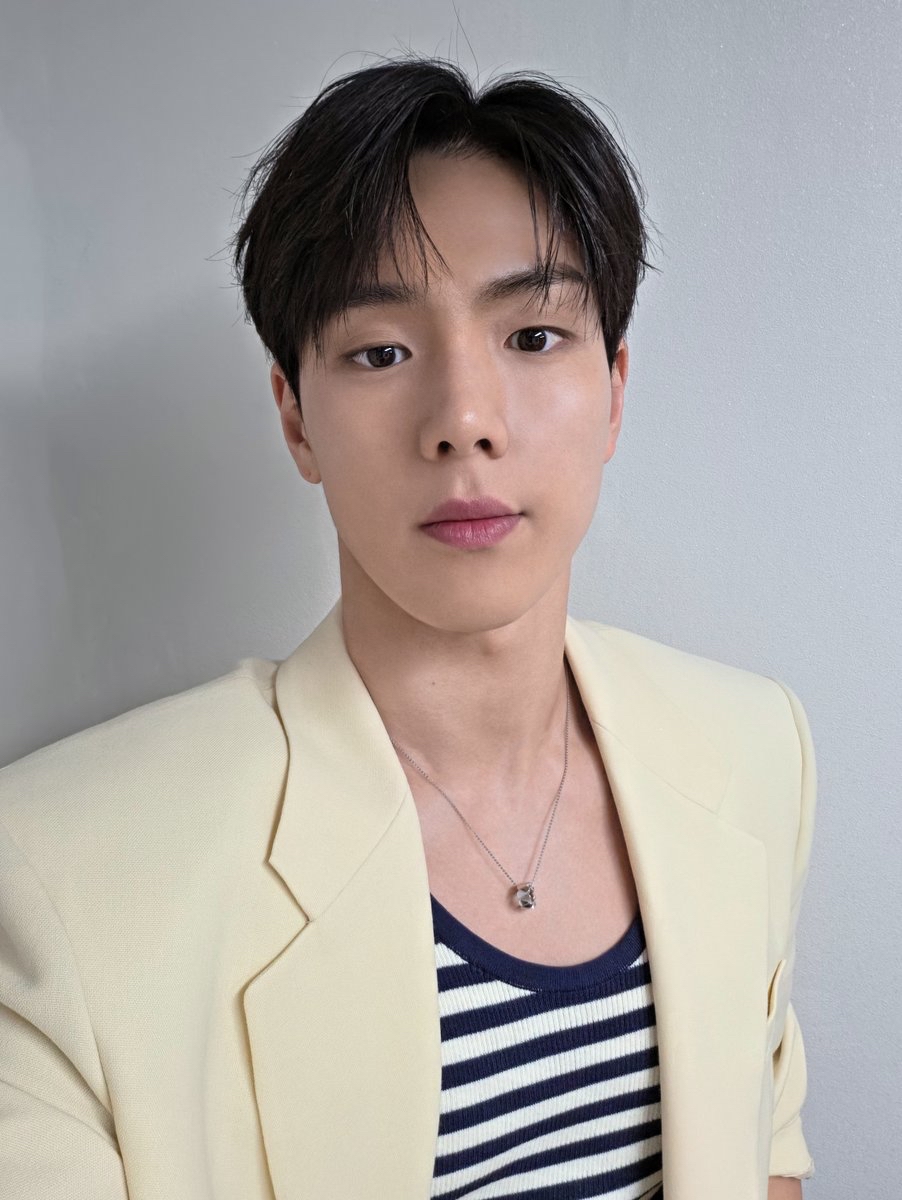 Shownu (MONSTA X)粉絲拍下的瞬間