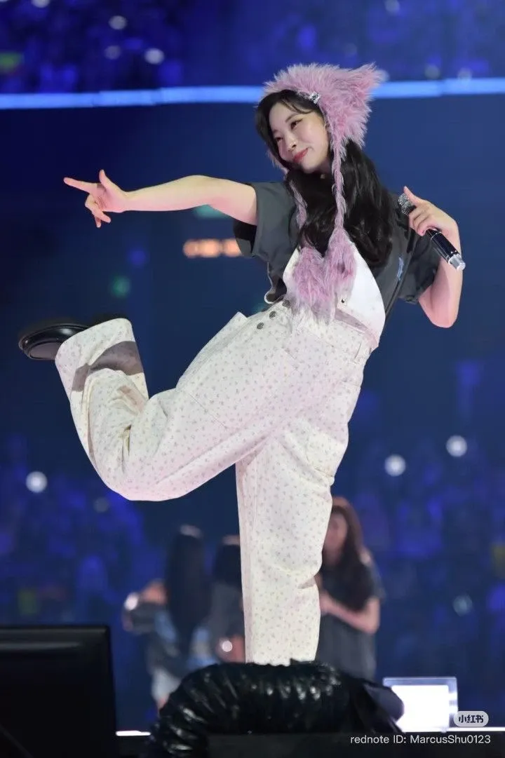 다현 (TWICE) 최근 활동샷
