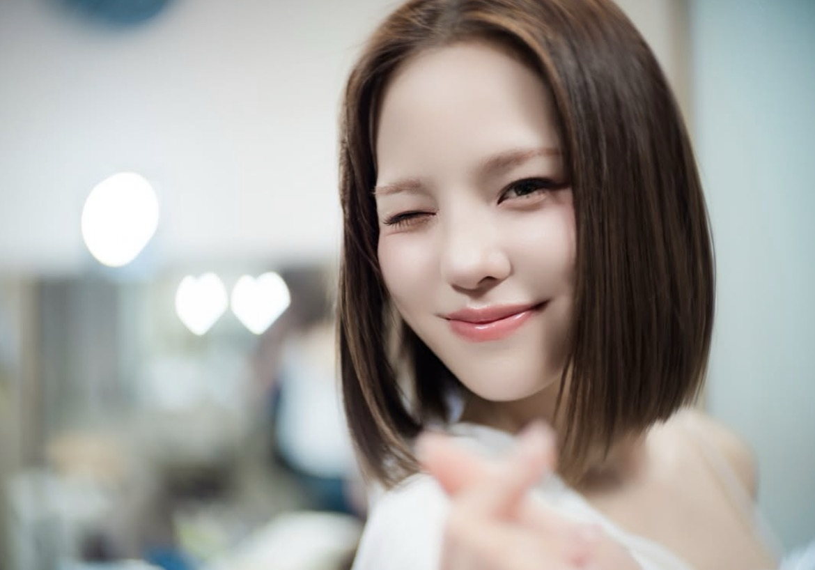 Recent activity shot of Mako (NiziU)