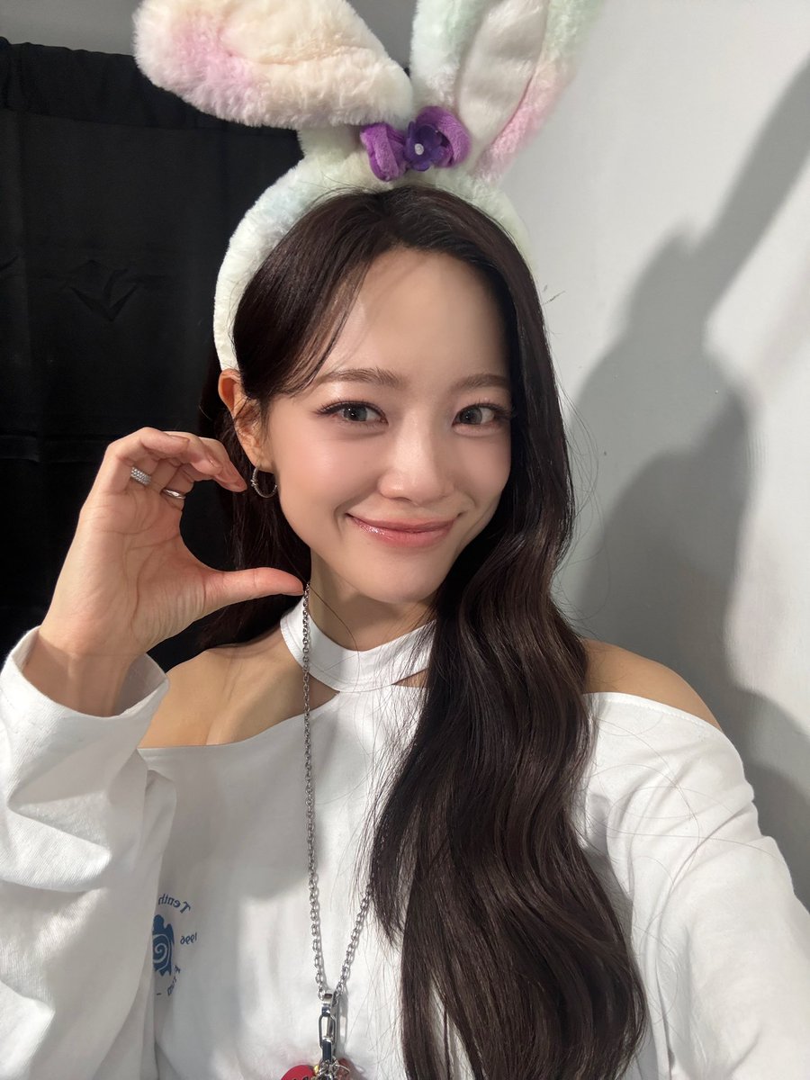Behind-the-scenes cut of Sejeong