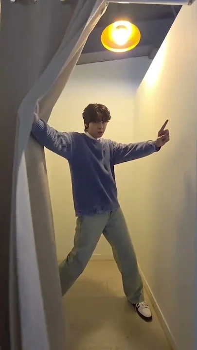 Recent activity shot of Lee Jinhyuk