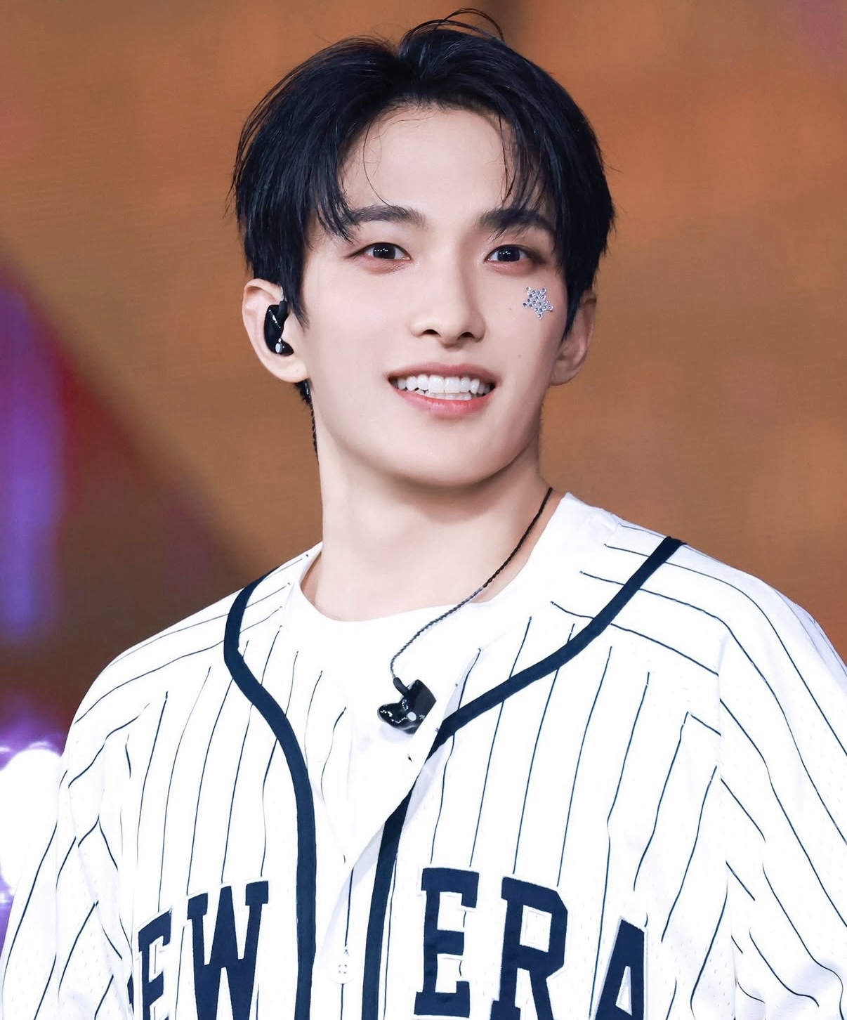 Behind-the-scenes cut of DK (SEVENTEEN)